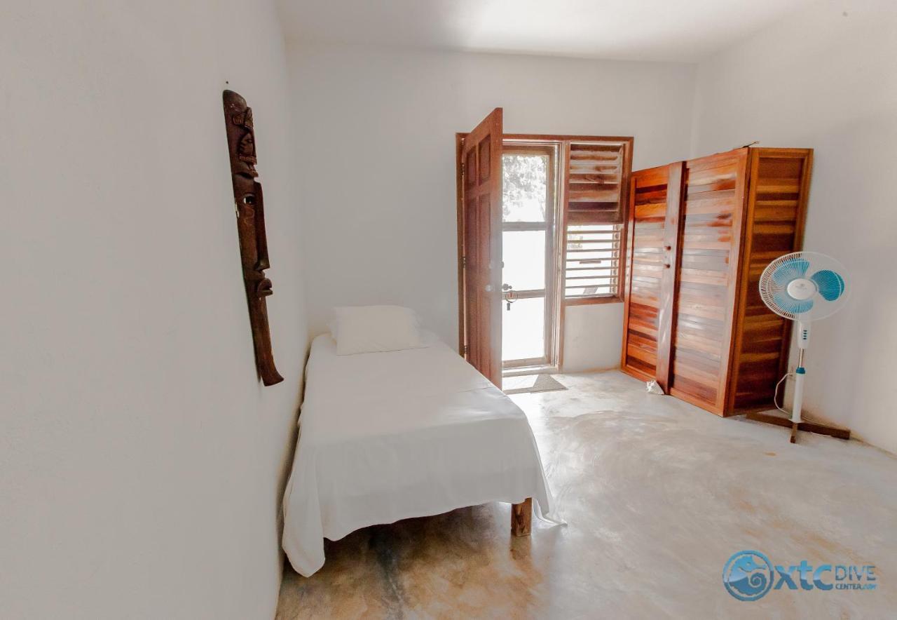 Flying Cloud Hotel Xcalak Extérieur photo